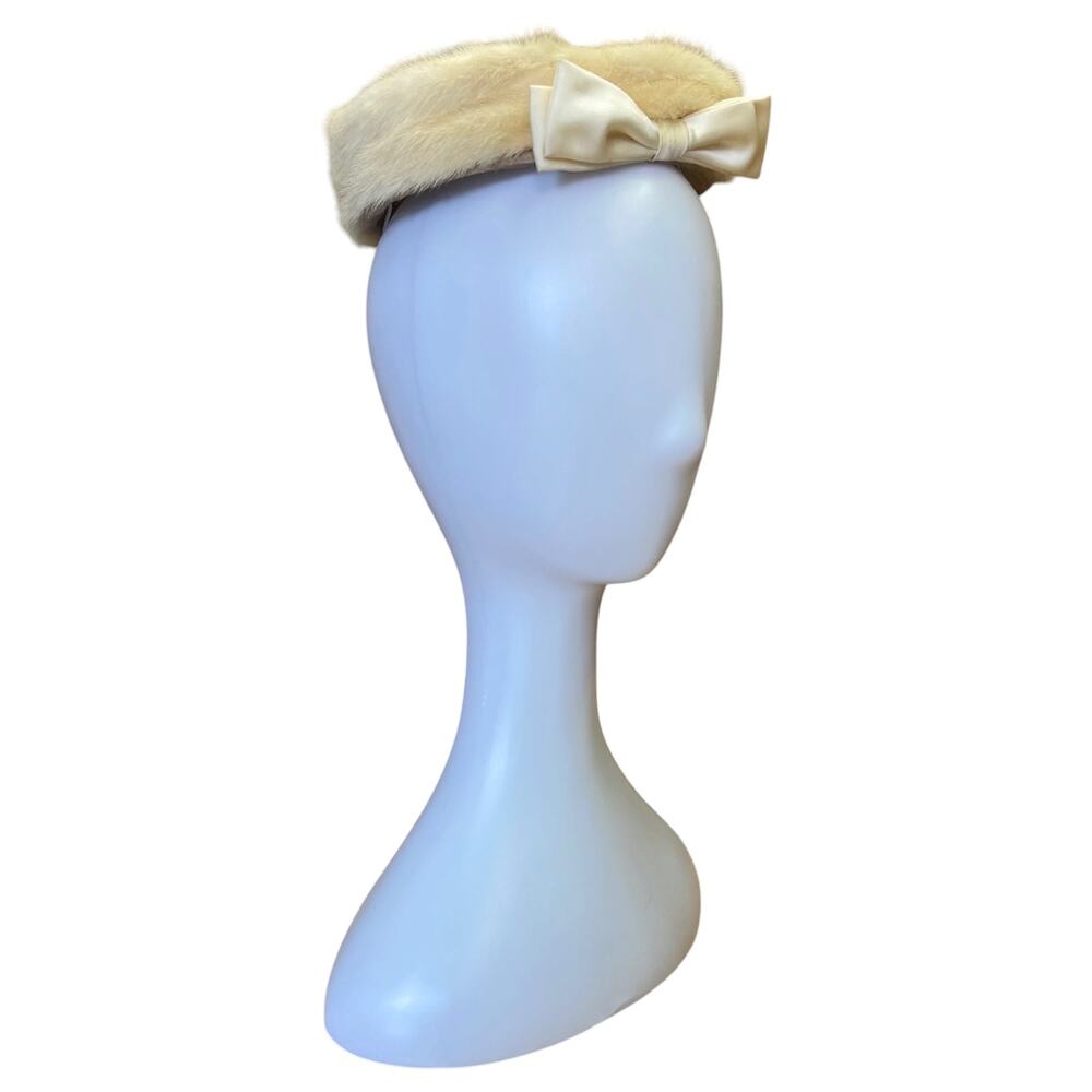 1950s Franklin Simon Rabbit Fur Fascinator | Vintage Ivory Cocktail Hat